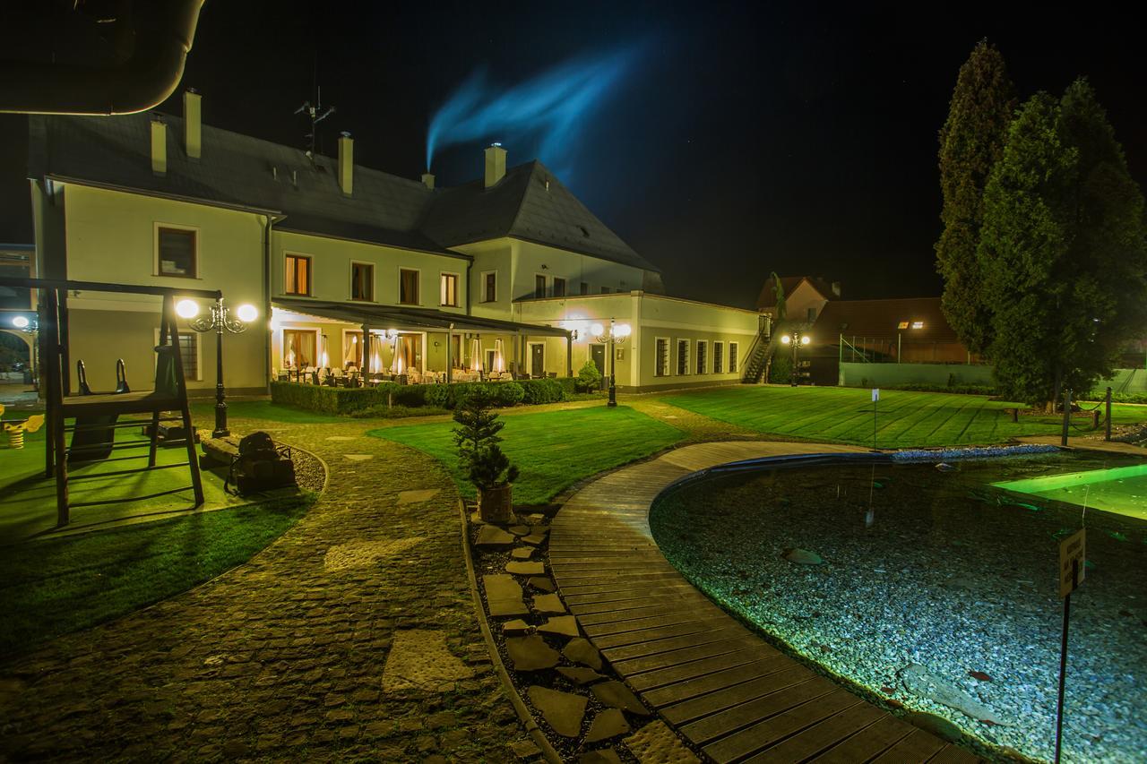 Kuria - Hotel Beckov