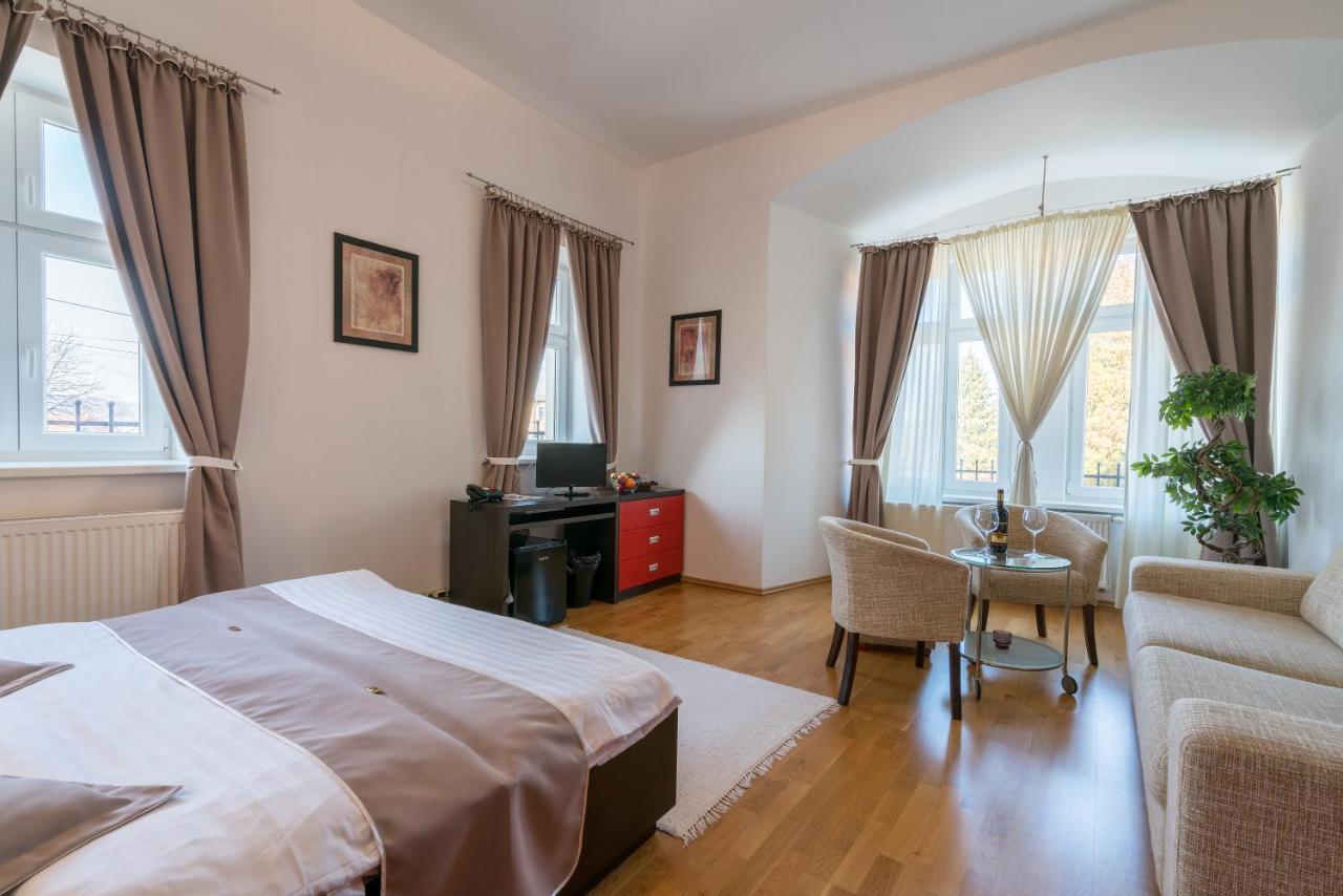 Hotel Kuria - 3*
