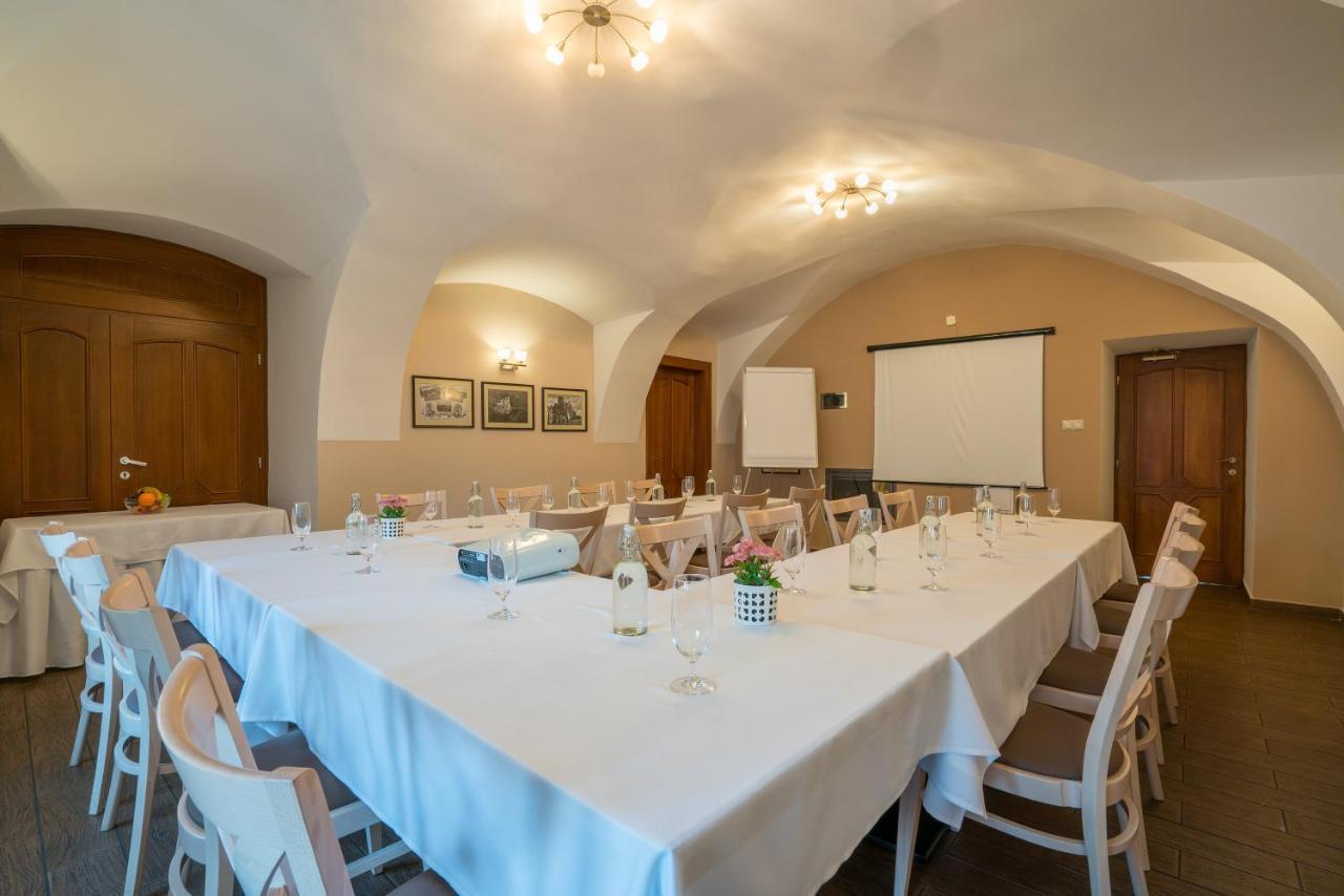Hotel Kuria - 3*