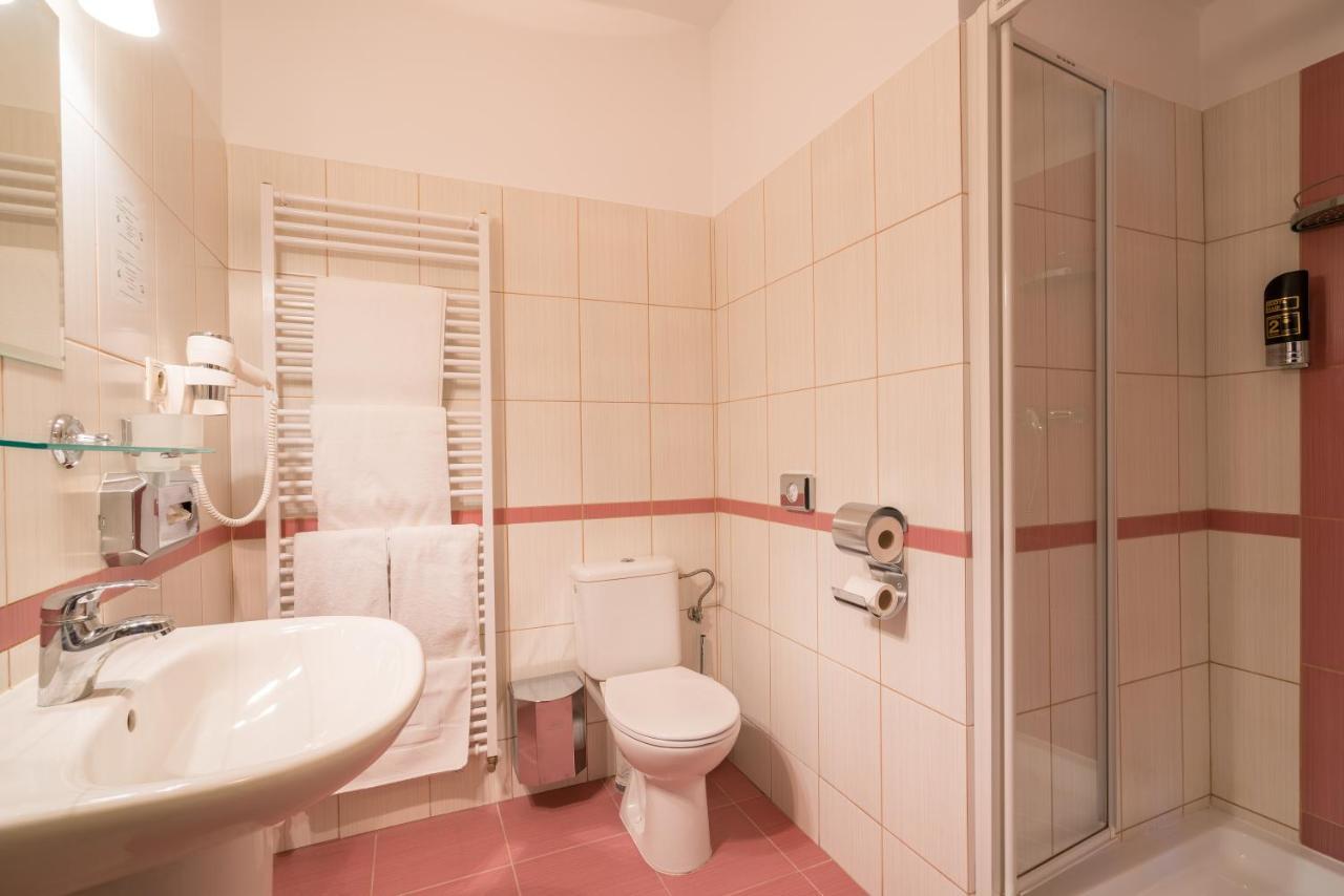 Hotel Kuria - Beckov