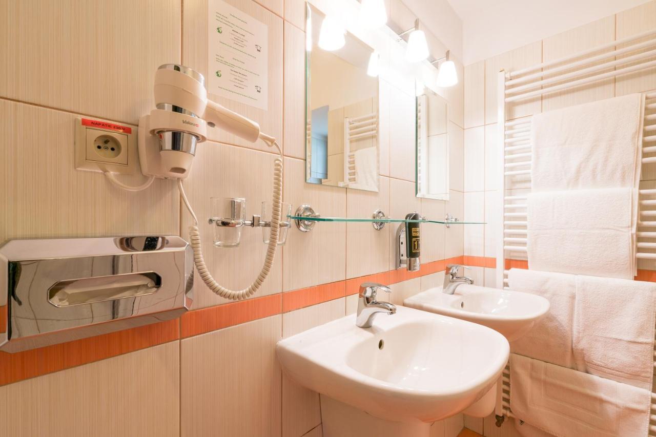 Hotel Kuria - Beckov